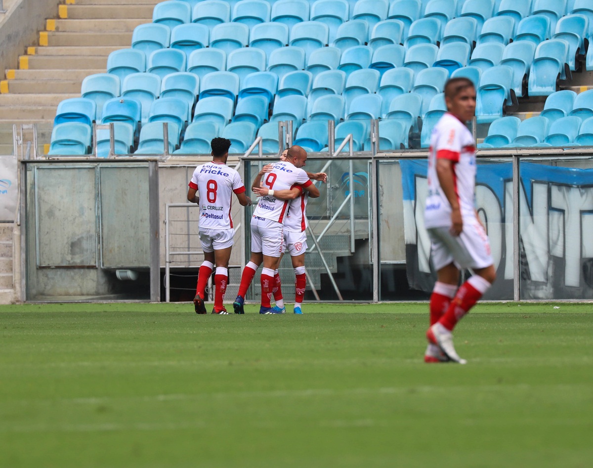 Comemoração de gol do São Luiz. Foto: AGIF