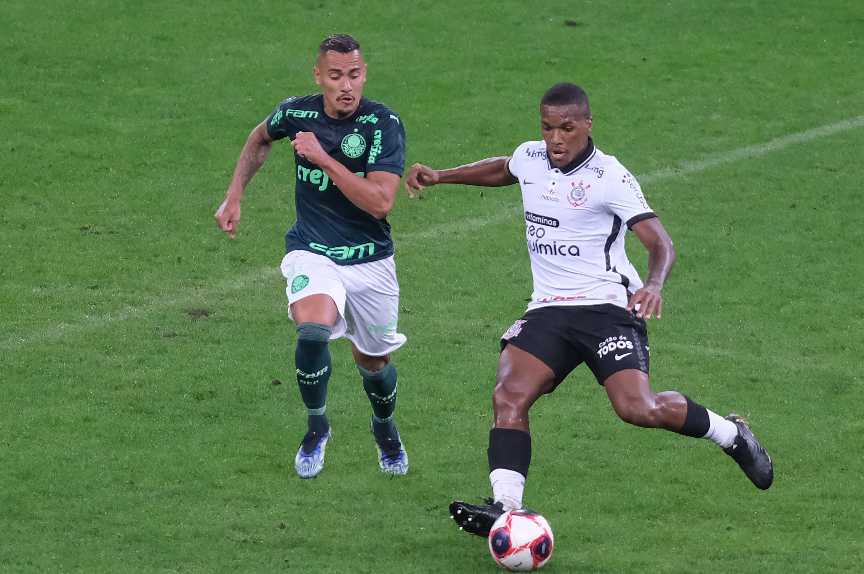 Palmeiras x Corinthians pelo Paulistão 2021. (Foto: AGIF)
