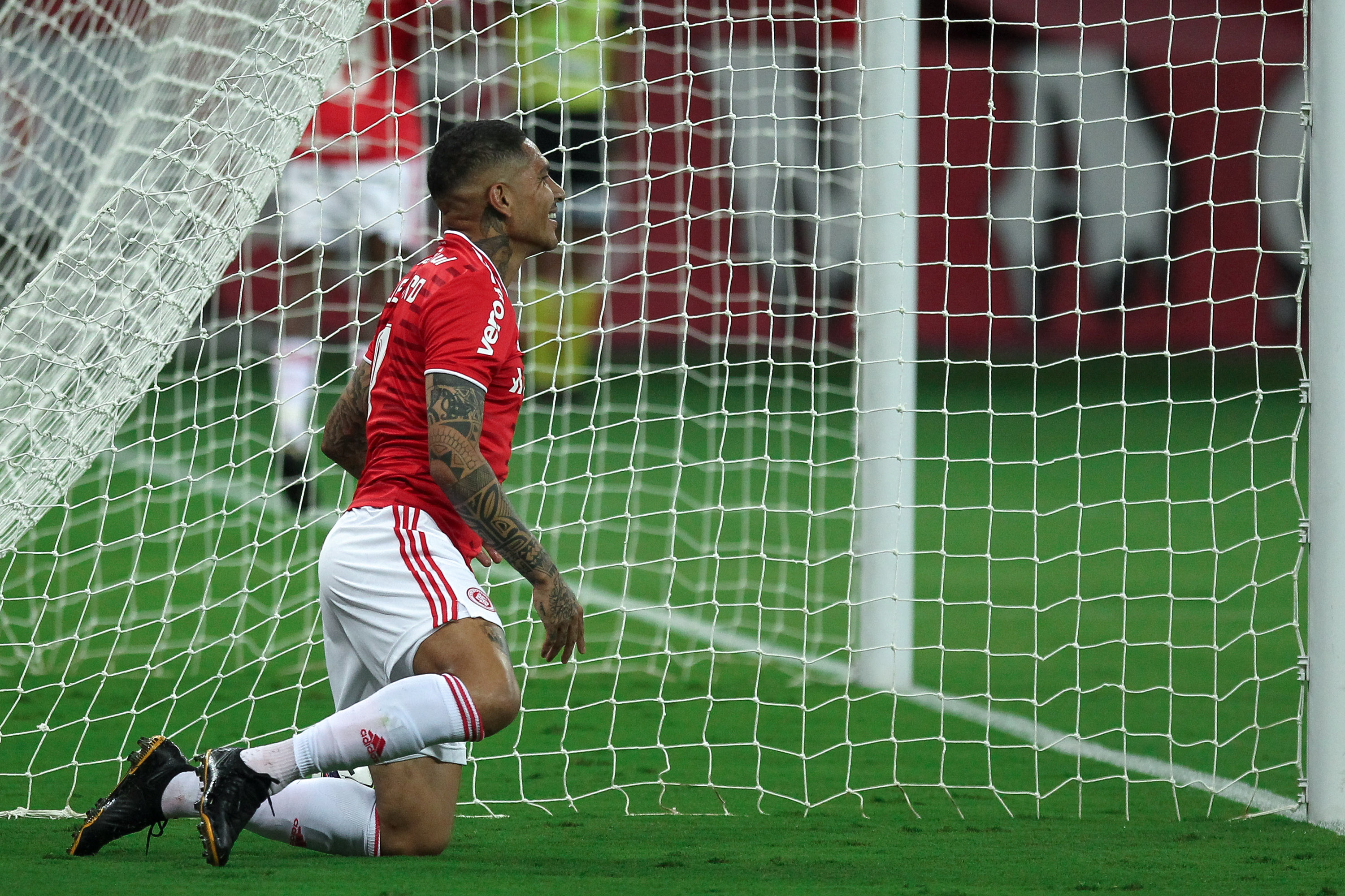 Guerreiro voltou a jogar pelo Internacional após ficar afastado por lesão. (Foto: AGIF)