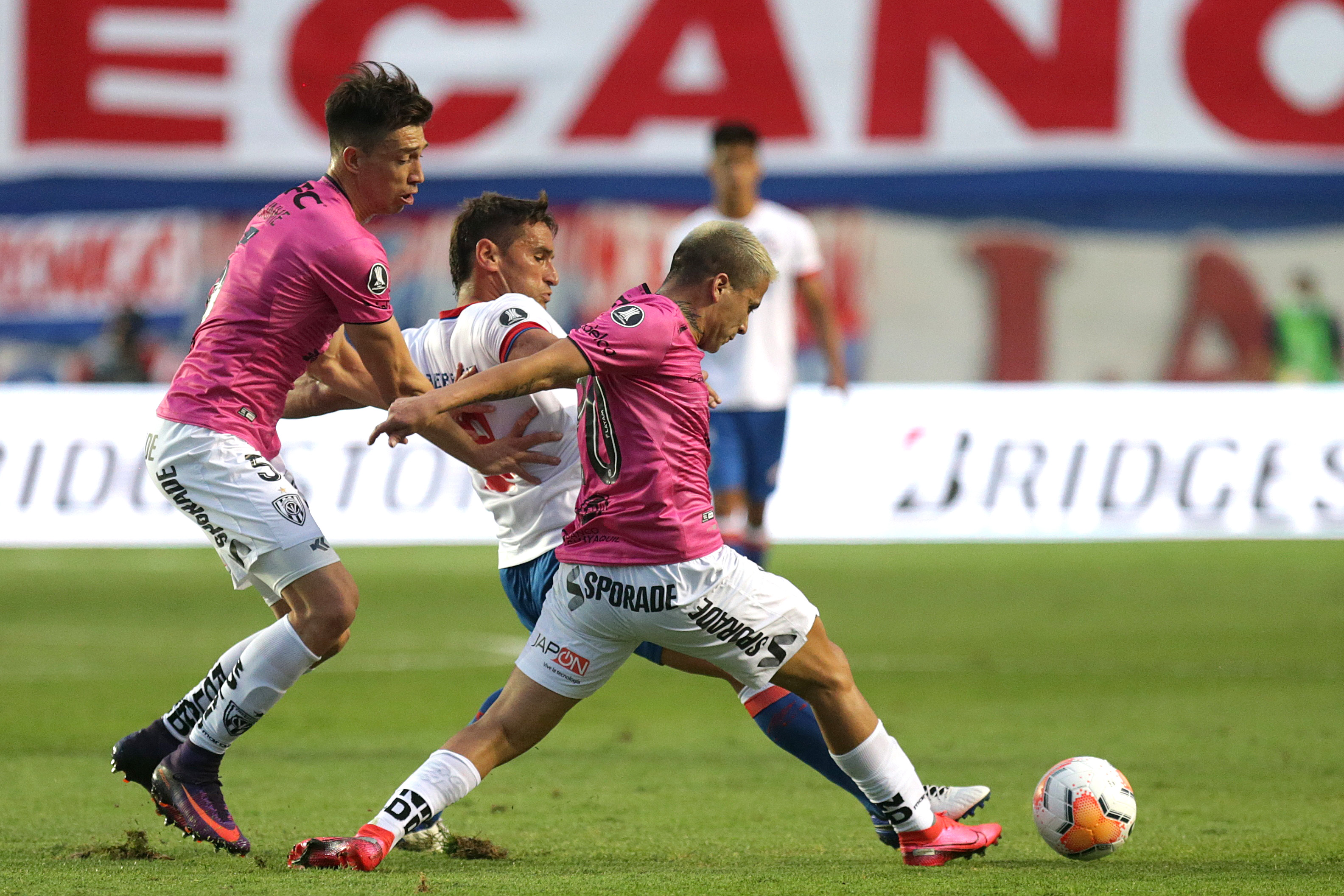 Independiente del Valle em campo. (Foto: Getty Images)