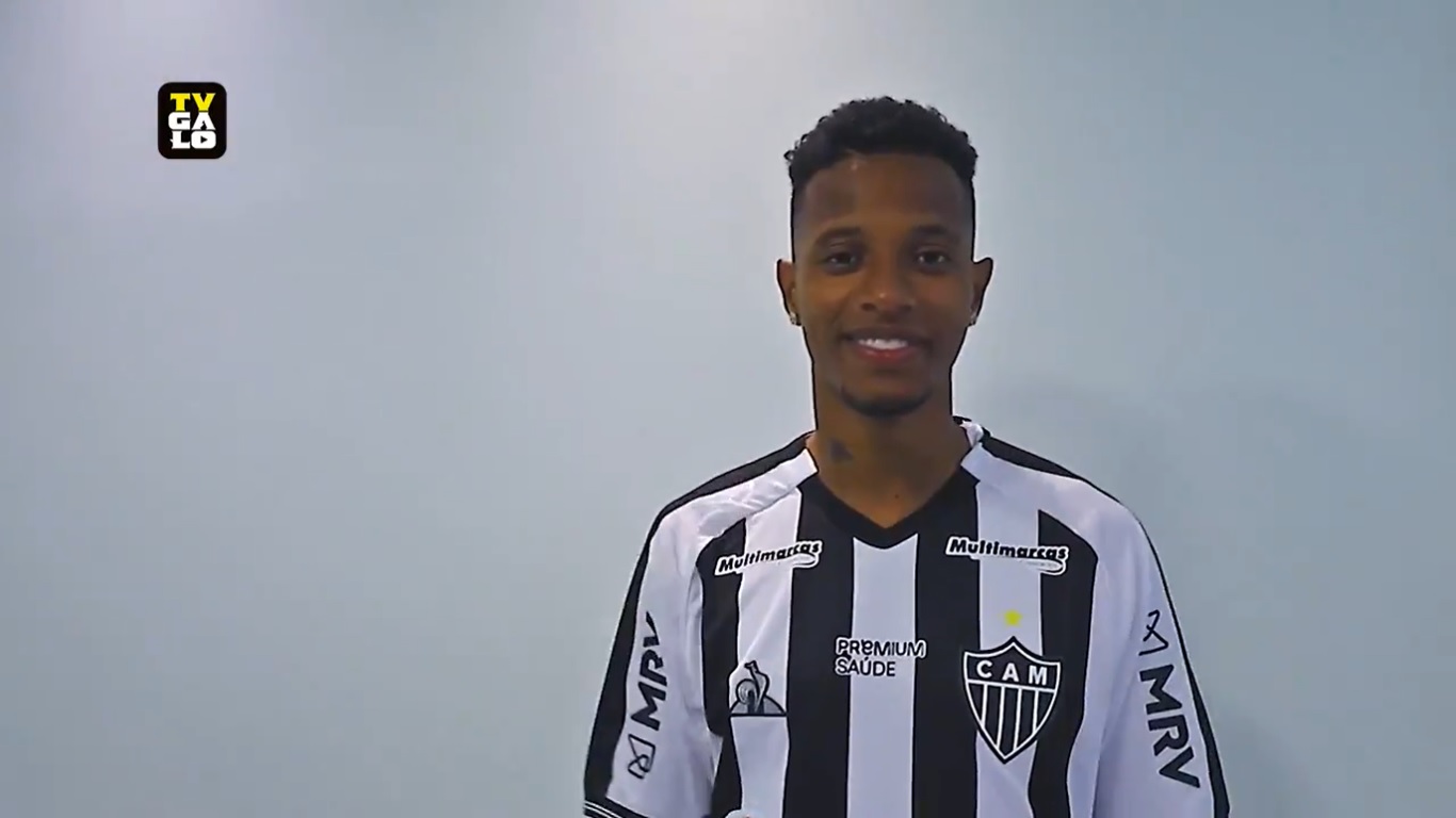 Tchê Tchê com a camisa do Galo. (Foto: Reprodução/Vídeo)