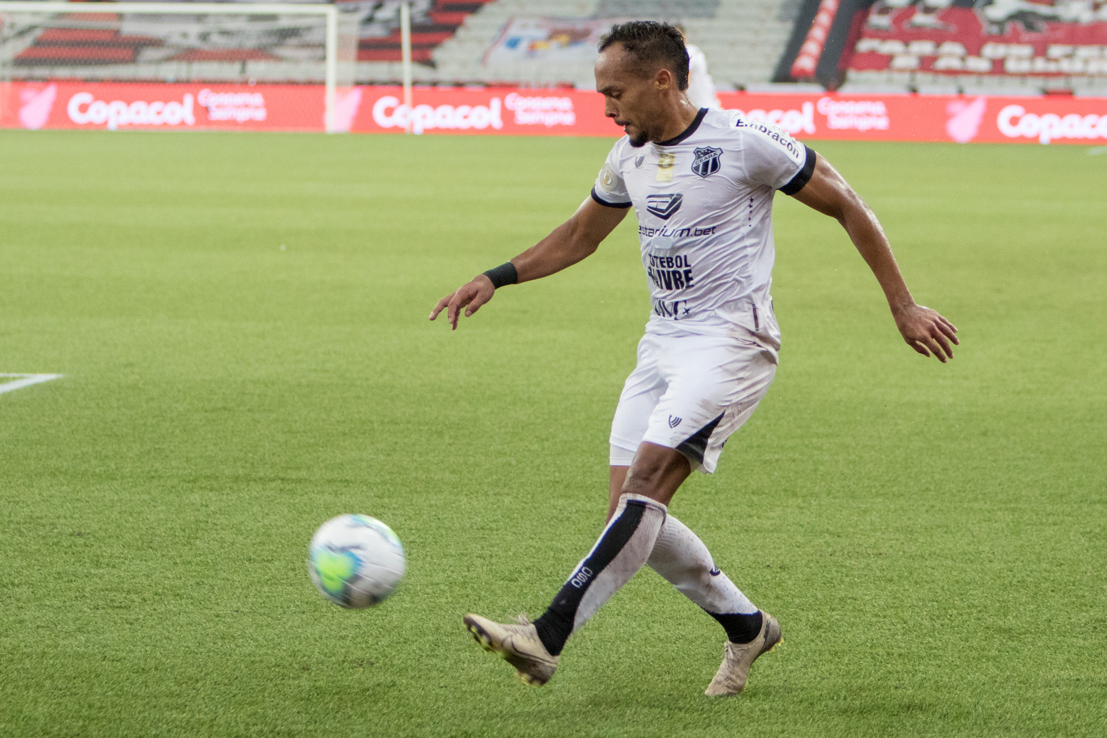 Foto: Robson Mafra/AGIF