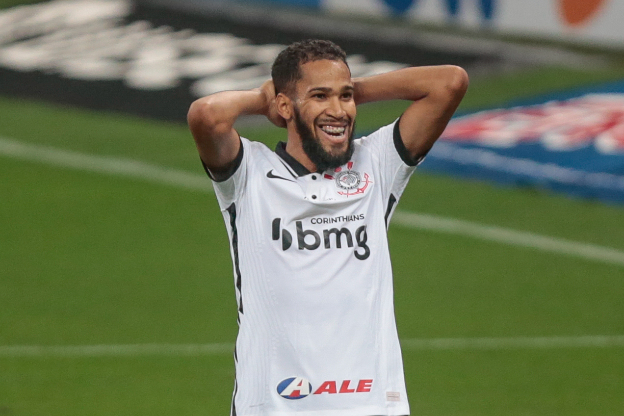 Everaldo está sem espaço no Corinthians e aguarda propostas (Foto:Marcello Zambrana/AGIF)