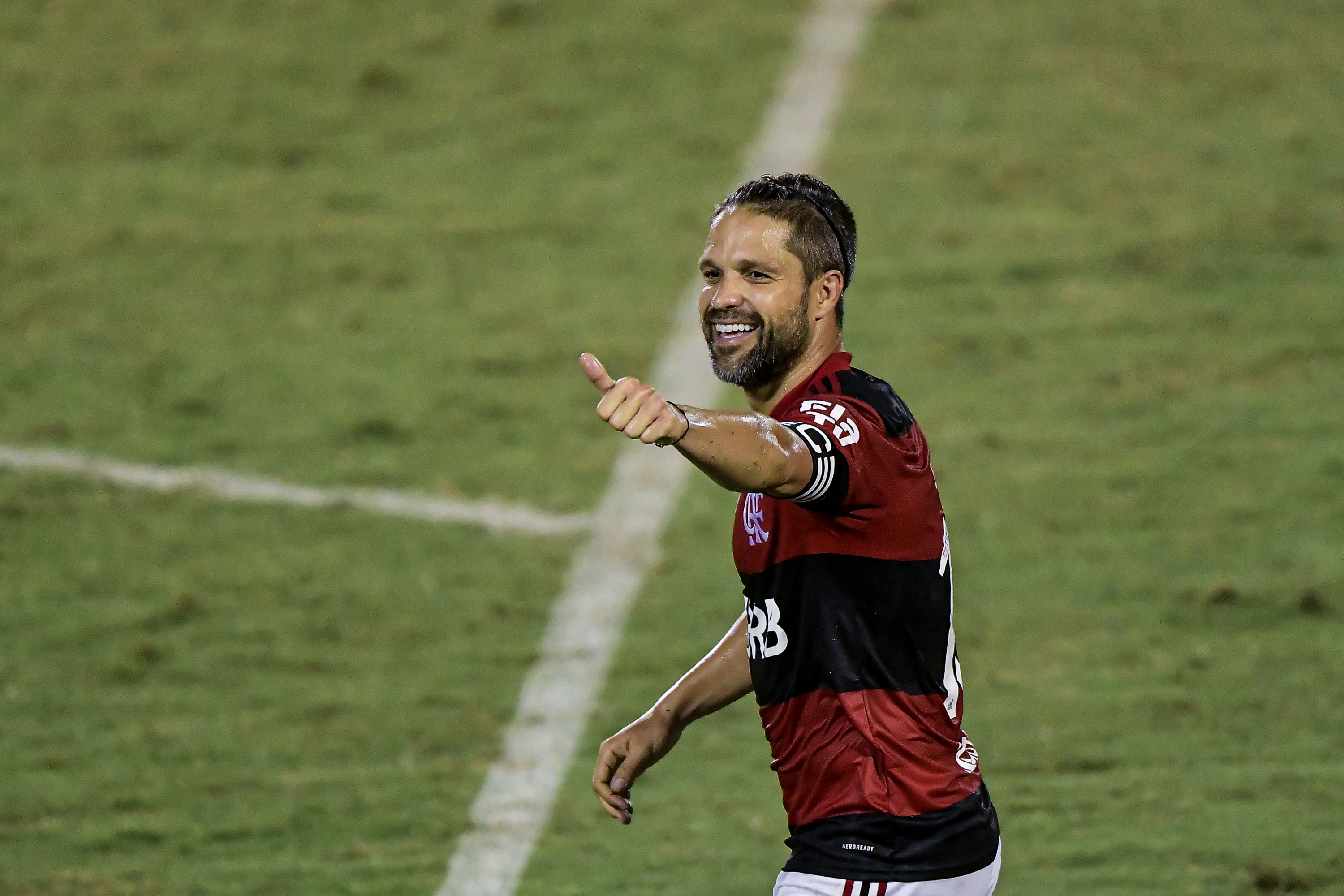 Diego, do Flamengo. (Foto: Thiago Ribeiro/AGIF)