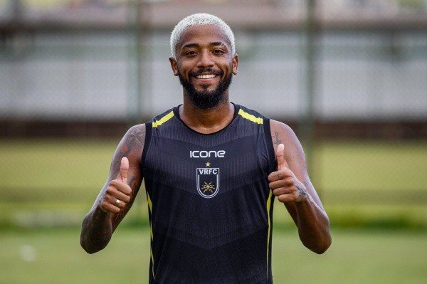 Lateral-esquerdo do Volta Redonda pode ser interessante ao Vasco para a Série B (Foto:André Moreira/VRFC)