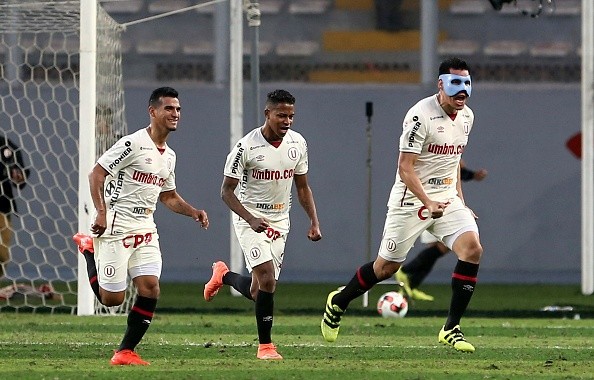 Universitario do Peru em campo pelo campeonato nacional. (Foto: Getty Images)
