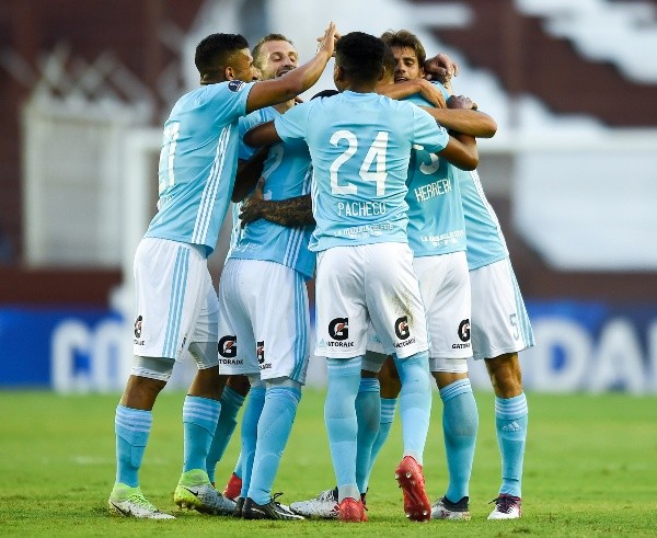 Sporting Cristal x São Paulo duelam nesta terça-feira (20), no Peru. (Foto: Getty Images)