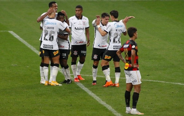 Corinthians em campo pelo Campeonato Brasileiro. (Foto: Getty images)