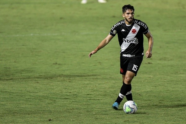 Andrey: em ação pelo Vasco (Foto: Thiago Ribeiro/AGIF)