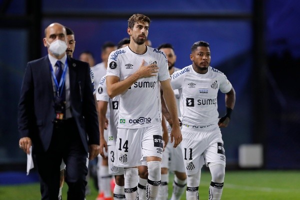 Santos em campo pela Copa Libertadores. (Foto: Getty Images)