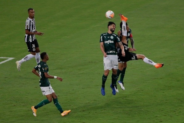 Palmeiras x Santos se enfrentam nesta quinta-feira (06). Foto: Getty Images
