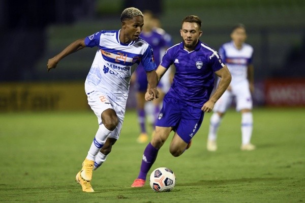 Metropolitanos em campo. (Foto: Federico Parra/AFP) Metropolitanos em campo. (Foto: Federico Parra/AFP)