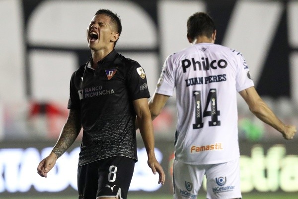 Jordy Alcívar é titular da LDU e já foi convocado pelo Equador (Foto: Amanda Perobelli – Pool/Getty Images)