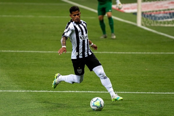 Mailton em ação pelo Atlético, em 2020 – Foto: Alessandra Torres/AGIF