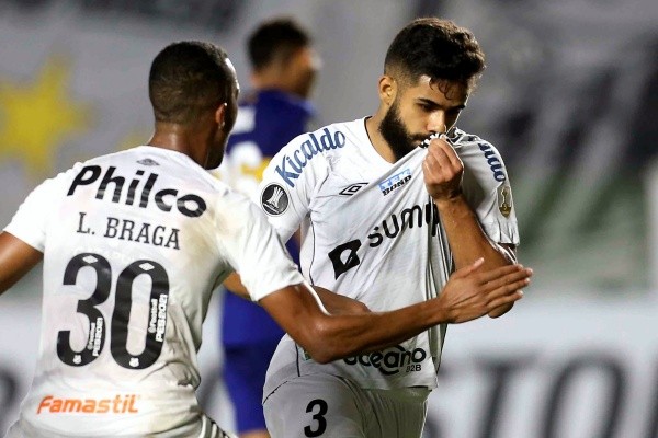 Santos comemorando gol na Copa Libertadores. (Foto: Getty Imgaes)
