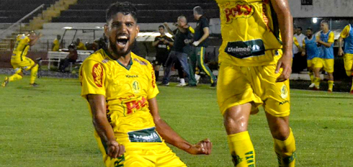 Alvo do Botafogo, Daniel Borges pode atuar na LD e na meia direita (Foto: Divulgação/Mirassol)