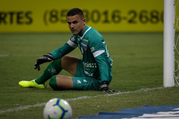 Goleiro do Fortaleza interessa a Ceni no Flamengo 2021 (Foto: Fernando Moreno/AGIF)