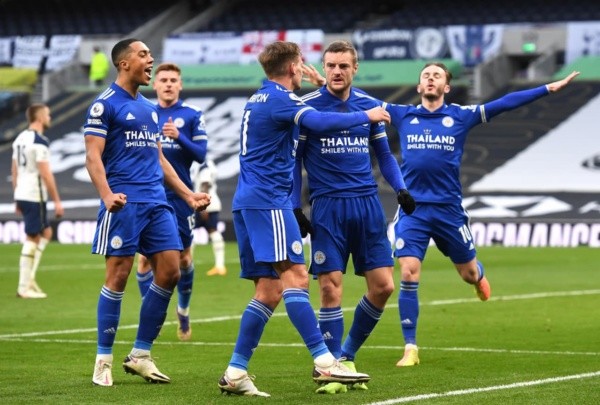 O Leicester visa uma vaga na Champions League (Foto: Getty Images)