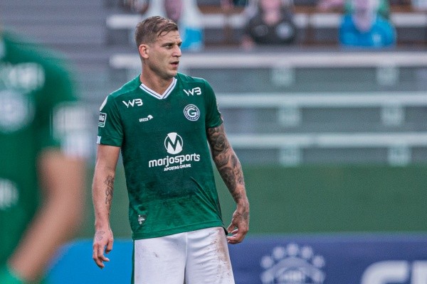 Rafael Moura marcou total de 24 gols com a camisa do Goiás (Foto: Heber Gomes/AGIF)