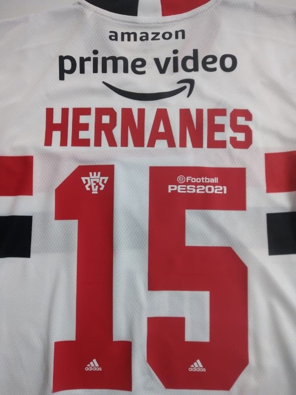 Camisa do Tricolor com o patrocínio da Amazon Prime Video. (Foto: Reprodução São Paulo)