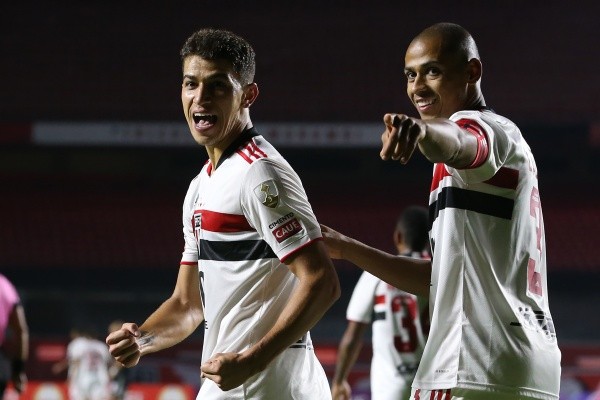 Tricolor em campo na vitória contra o Sporting Cristal. (Foto: Getty Images)