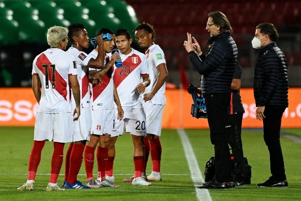 Gareca em campo pela seleção peruana. (Foto: Getty Images)