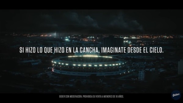 Publicidad de licor argentino a Maradona para ganar en Brasil.  (Foto: Fondo de video)