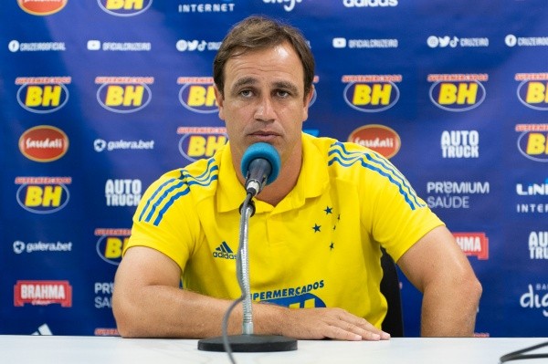 Conceição havia colocado Marcinho na lista de dispensa do Cruzeiro, mas Pastana mudou realidade (Foto: Bruno Haddad/Cruzeiro)