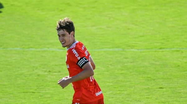 Rodrigo Dourado está na mira do São Paulo, mas negociação é difícil (Foto: Thiago Ribeiro/AGIF)
