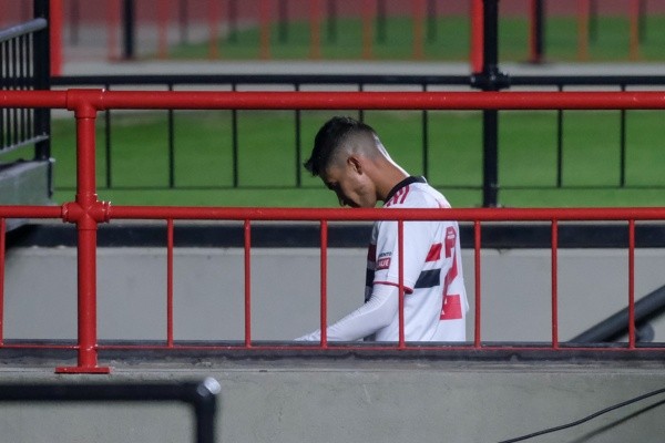 Rodrigo Nestor foi expulsão logo no primeiro tempo entre São Paulo x Chapecoense. (Foto: Marcello Zambrana/AGIF)