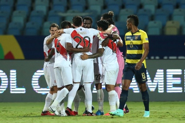 Seleção do Peru em campo na Copa América. (Foto: Getty Images)