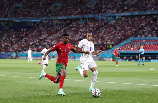França em campo contra Portugal na Eurocopa. (Foto: Getty Images)