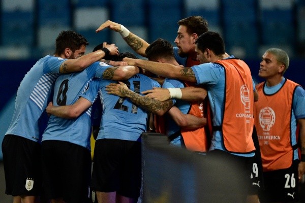 Uruguai comemorando gol. (Foto: Getty Images)