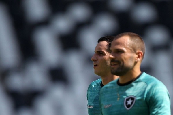Gatito e Cavalieri têm contrato expirando em dezembro no Botafogo (Foto: Vitor Silva/Botafogo)