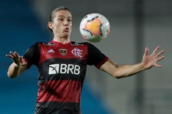 Filipe Luís em partida pelo Fla. Foto: Getty Images