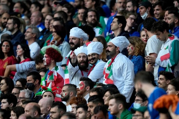 Itália comemorando a ida para a final da Eurocopa. (Foto: Getty Images)