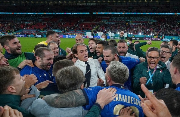 Itália comemorando a ida para a final da Eurocopa. (Foto: Getty Images)