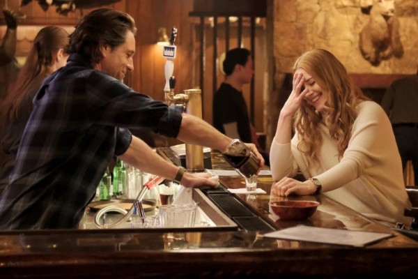 Jack e Mel em Virgin River. (Foto: Reprodução)