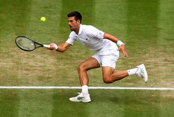 Djokovic vence Marton Fucsovics avança para às semifinais em Wimbledon. (Foto: Getty Images)