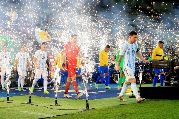 Argentina entrando em campo na final da Copa América. (Foto: Getty Images)