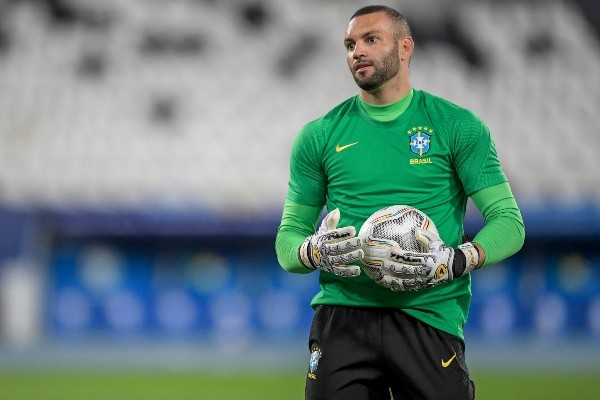 Weverton jogou apenas uma partida pelo Brasil em toda Copa América (Foto: Jorge Rodrigues/AGIF)