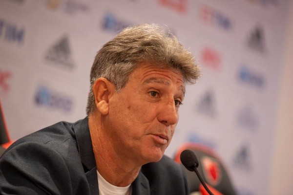 Hoje no Flamengo, Renato ficou sem graça ao responder sobre a identificação com o Fluminense (Foto: Alexandre Vidal/Flamengo)