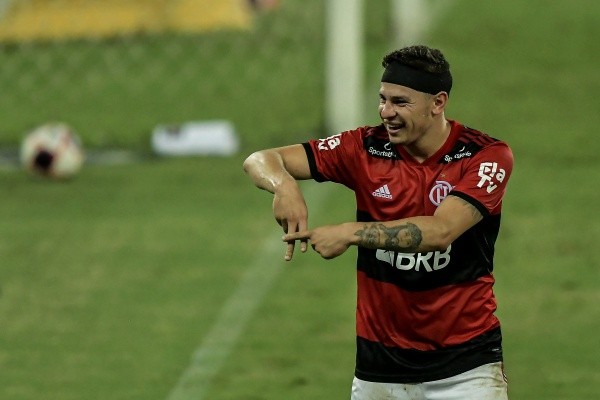 Hugo Moura deve ser emprestado ao Lugano-SUI por uma temporada (Foto: Thiago Ribeiro/AGIF)