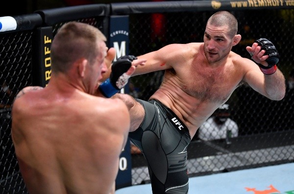 Sean Strickland venceu Krzysztof Jotko por decisão unanime em 1 de maio | Crédito: Getty Images