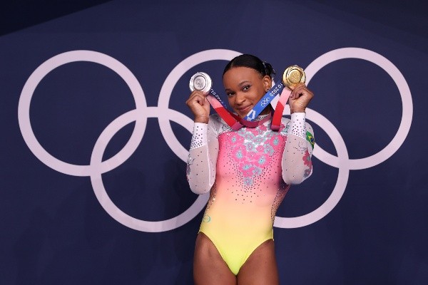 A brasileira fez história ao conquistar a medalha inédita para o país | Crédito: Getty Images