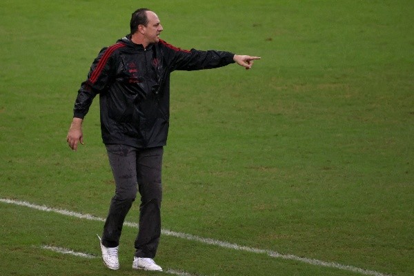 Rogério Ceni em campo quando comandava o Flamengo. (Foto: Getty Images)