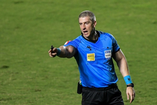 Daronco foi duramente criticado por Pássaro e elenco do Vasco em jogo contra o São Paulo (Foto: Thiago Ribeiro/AGIF)