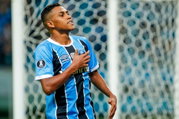 Pedro Rocha soma ótima passagem pelo Grêmio, que recentemente sondou sua situação (Foto:Lucas Uebel/Getty Images Brazil)