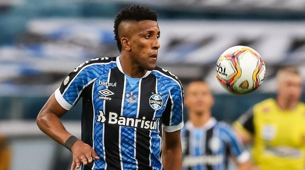 RS - Porto Alegre - 30/08/2020 - GAUCHO 2020, GREMIO X CAXIAS - Cortez jogador do Gremio durante partida contra o Caxias no estadio Arena do Gremio pelo campeonato Gaucho 2020. Foto: Pedro H. Tesch/AGIF RS - Porto Alegre - 30/08/2020 - GAUCHO 2020, GREMIO X CAXIAS - Cortez jogador do Gremio durante partida contra o Caxias no estadio Arena do Gremio pelo campeonato Gaucho 2020. Foto: Pedro H. Tesch/AGIF