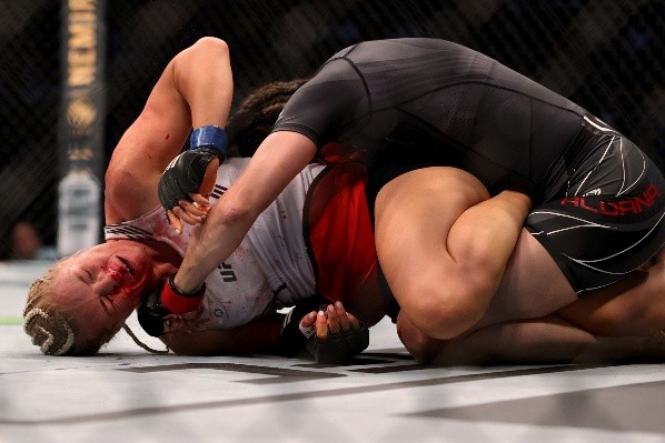  Kunitskaya foi nocauteada por Irene Aldana ainda no primeiro round | Crédito: Getty Images 